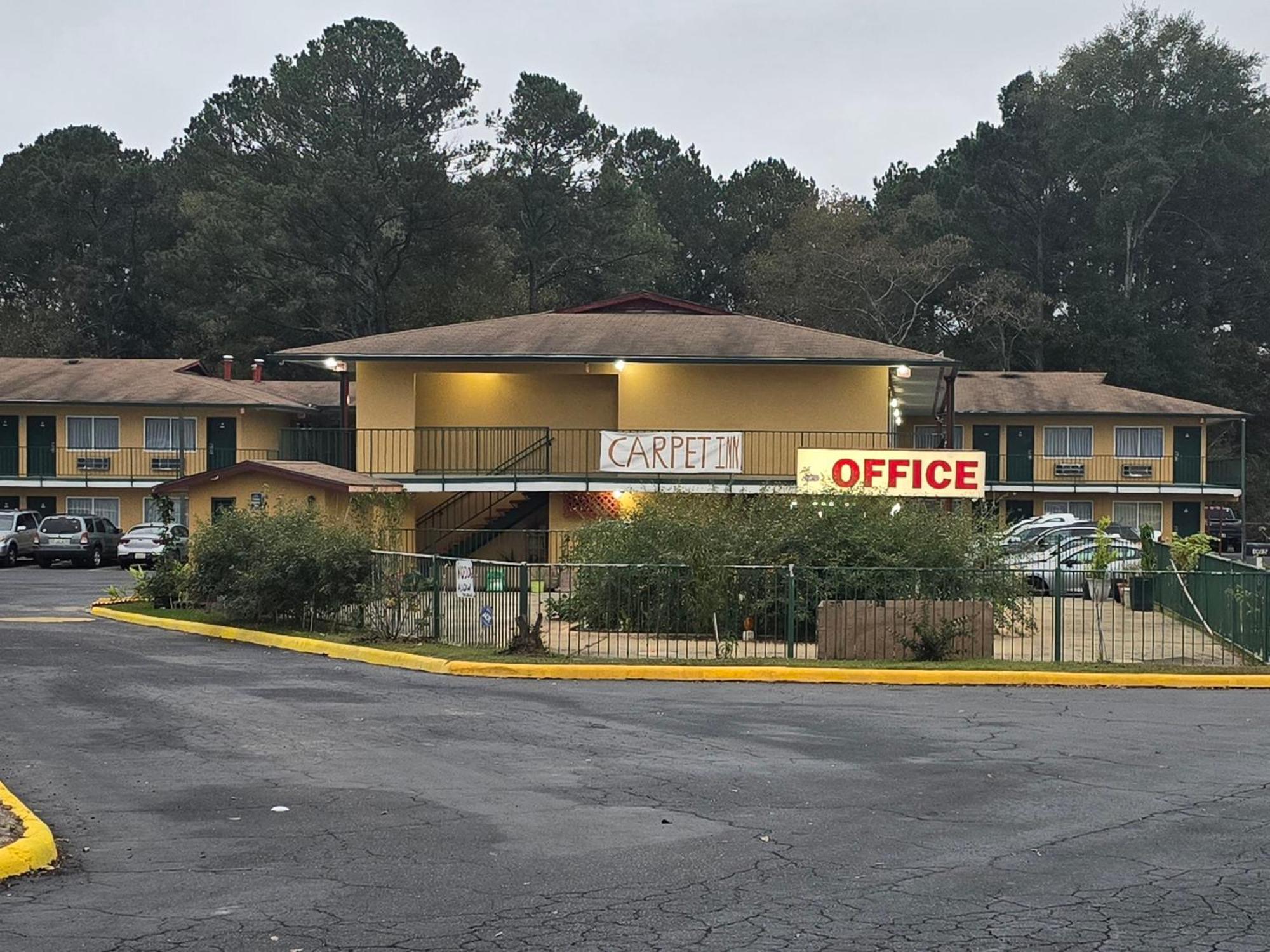 Carpet Inn Opelika Bagian luar foto
